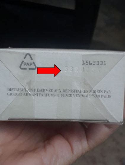 check perfume manufacture date.